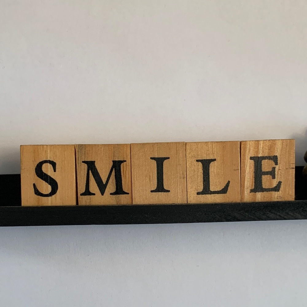 ‘Smile' Decor - Picture 2 of 5